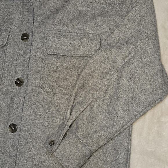 H&M Gray Button Up Overshirt Shacket Jacket Men’s Small Relaxed Fit Long Sleeve - Picture 4 of 13